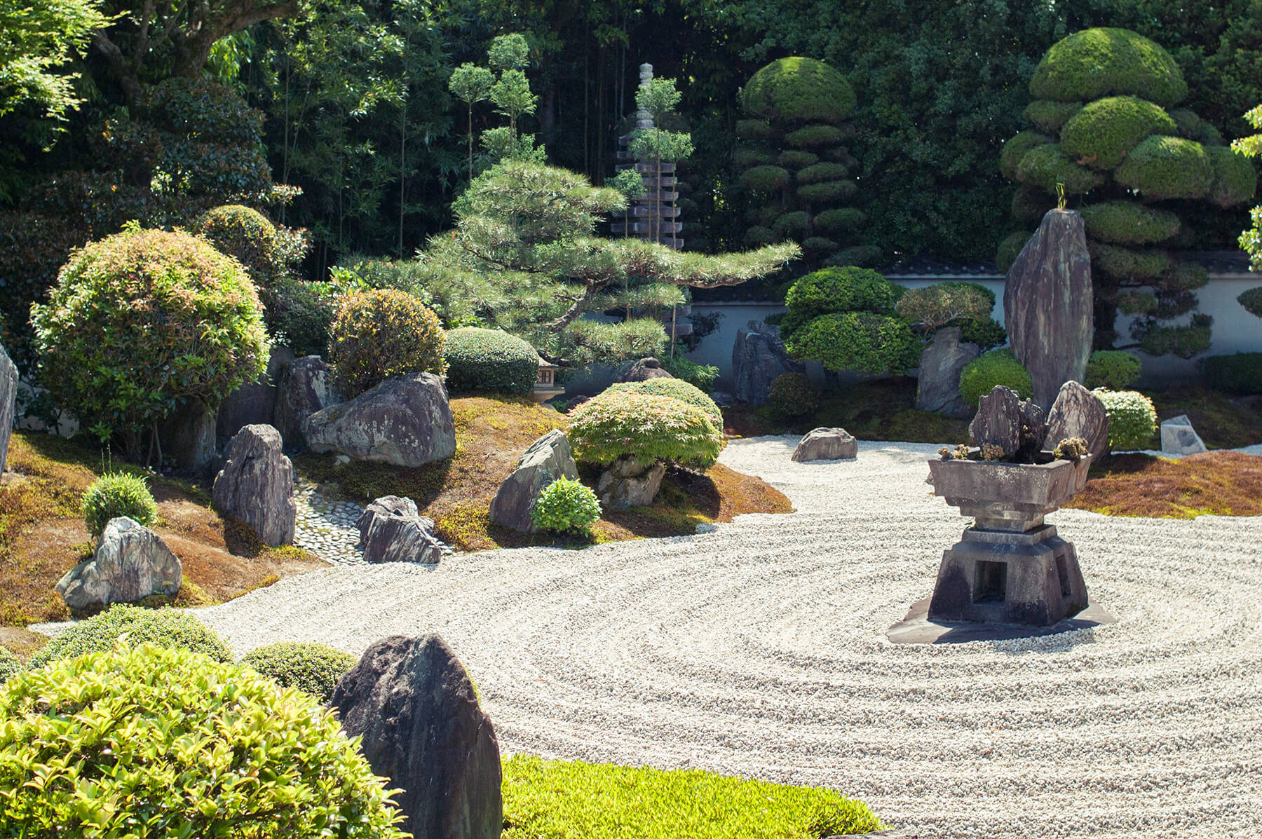 
          京都「東福寺霊雲院」の庭園写真1
      